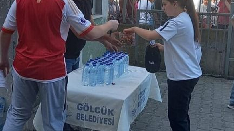 Başkan Sezer LGS'ye giren öğrencilerin heyecanına ortak oldu