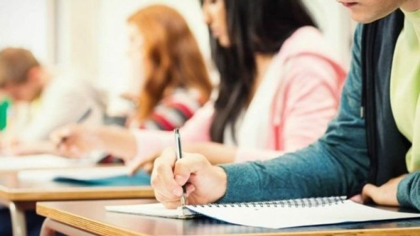 O üniversitede akademisyen kıyımı!