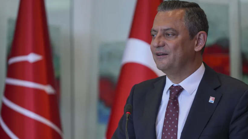 Özgür Özel'den Esad'la görüşme açıklaması: Türkiye'nin lehine bir mesele olduğunu düşünüyorum