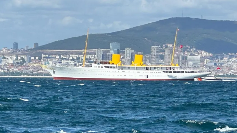 Atatürk'ün yatı Savarona yenilendi; test sürüşü için suya indirildi