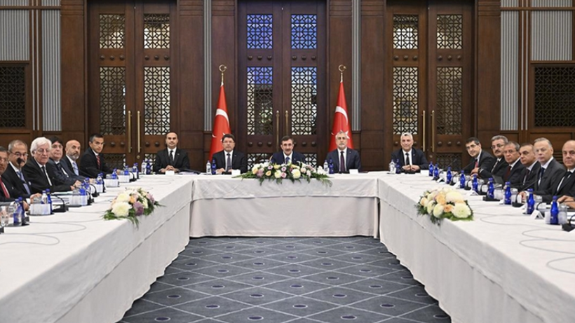 Cumhurbaşkanı Yardımcısı Yılmaz, TİSK heyetini kabul etti