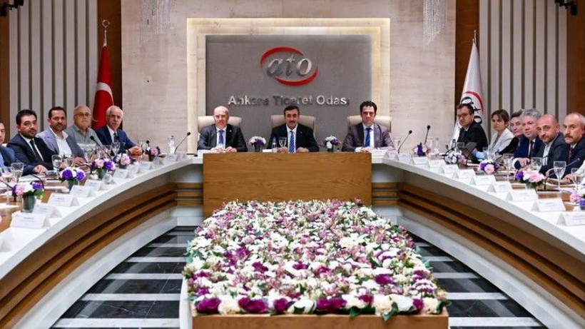 Cumhurbaşkanı Yardımcısı Yılmaz, ATO’da sektör temsilcileriyle bir araya geldi