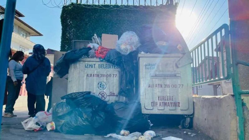 “Hürriyet billboardları versin, çöpleri paylaşalım!”