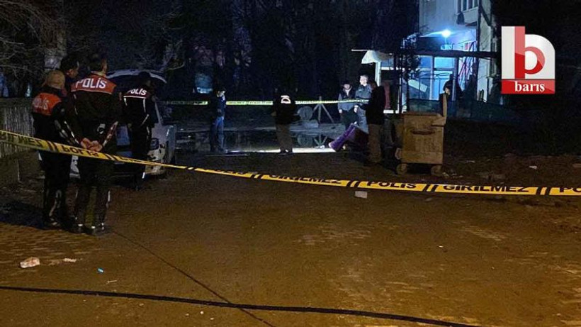 Kocaeli'de aranan şahıs ve akrabaları polis memurlarına saldırdı!