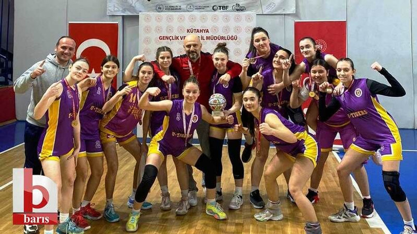 İzmitli basketbolcular Türkiye finallerinde