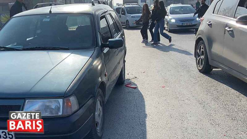 Gebze’de motosiklet otomobile vurdu: Yaralı var