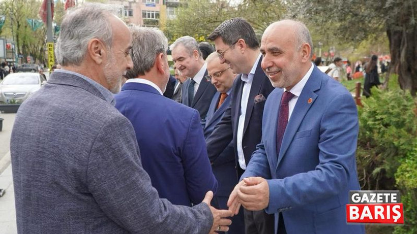 Saadet Partisi’nde bayramlaşma mekanı değişmedi