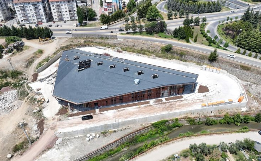 Yeni terminal hız kesmeden ilerliyor