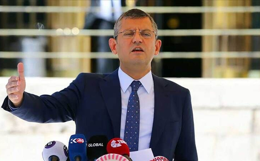 Özgür Özel'den Ali Yerlikaya'ya protokol tepkisi!
