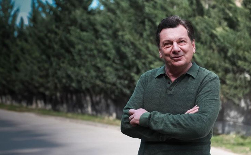 Vedat Milor trafik kazası geçirdi
