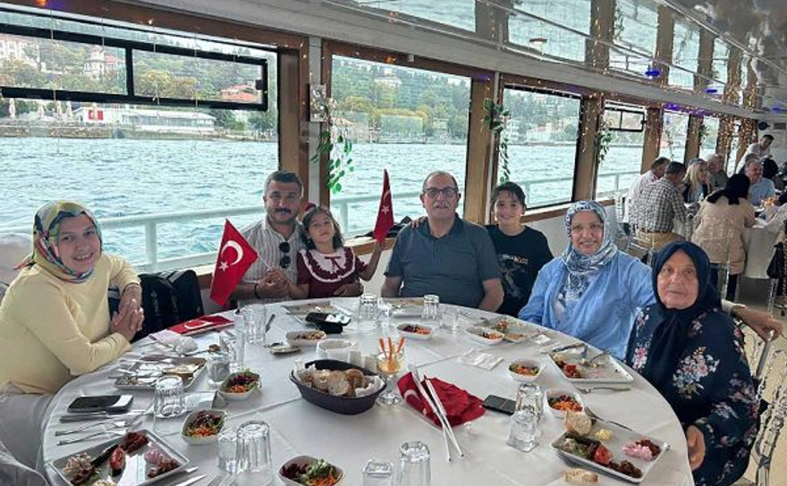 Akça Kocalılar, yat ile Boğaz’ı turladı
