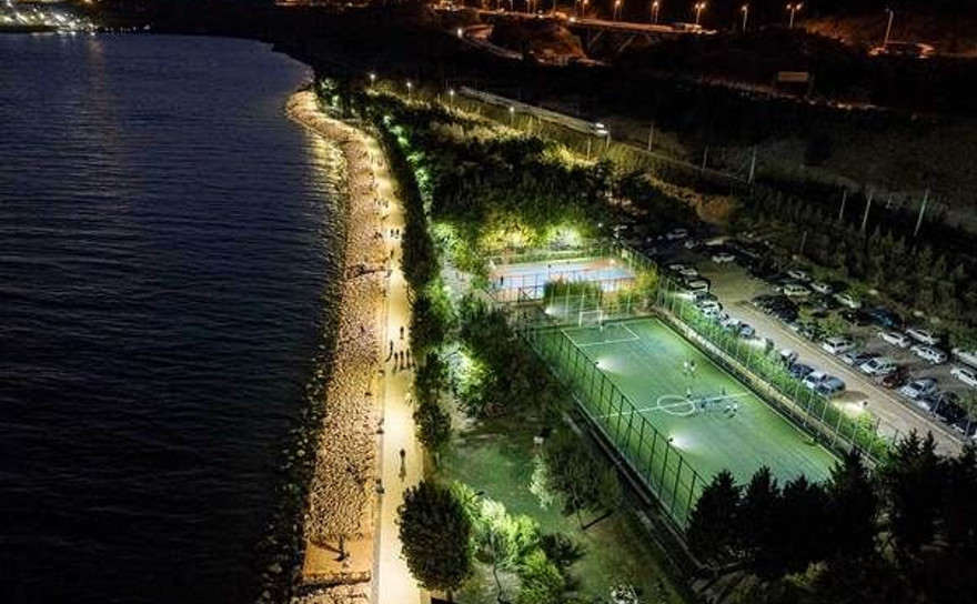 Tavşancıl Sahil Parkı yeni görüntüsüyle vatandaşın hizmetinde
