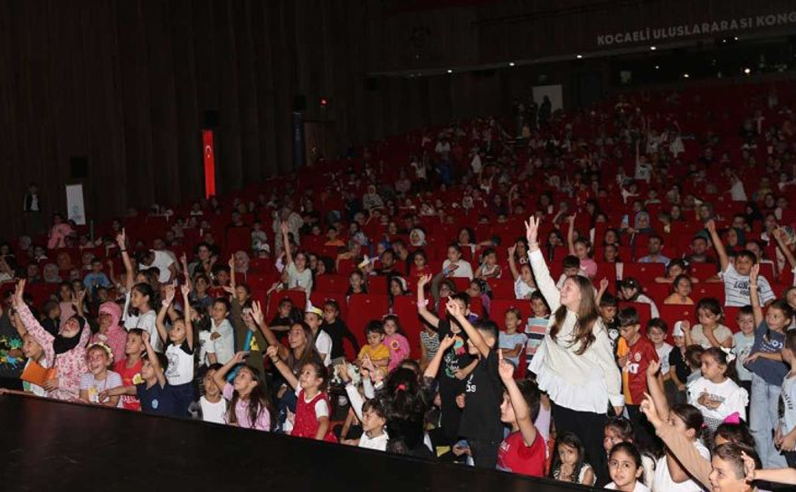 Kocaeli’de çocuklar saatlerce doyasıya eğlendi