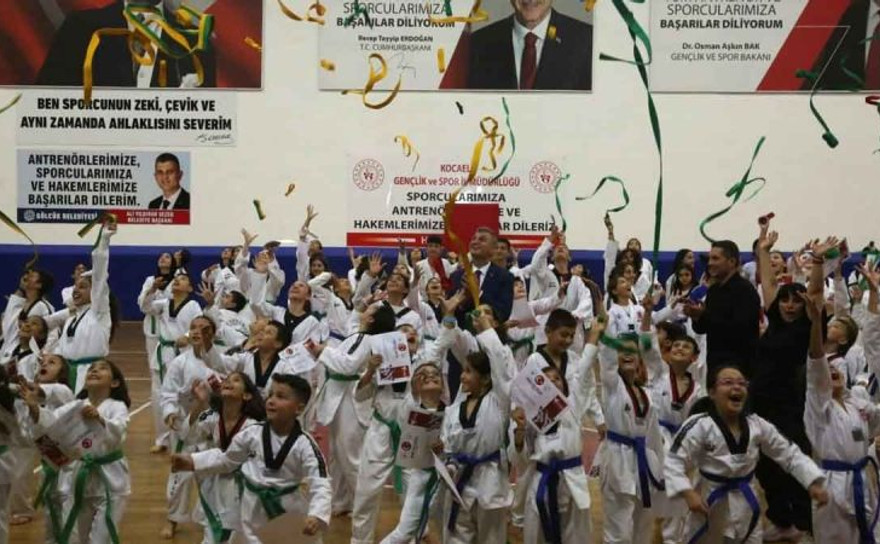330 sporcu kuşak atladı