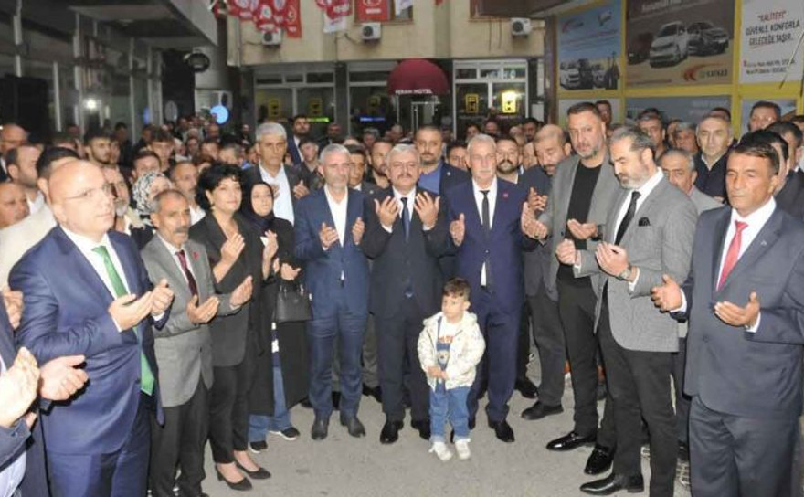 MHP Gebze’de coşkulu devir teslim