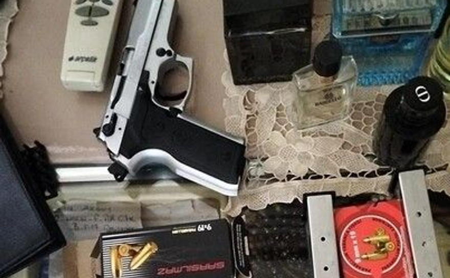 12 suçtan yakalanması bulunuyordu, evinde operasyonla yakalandı
