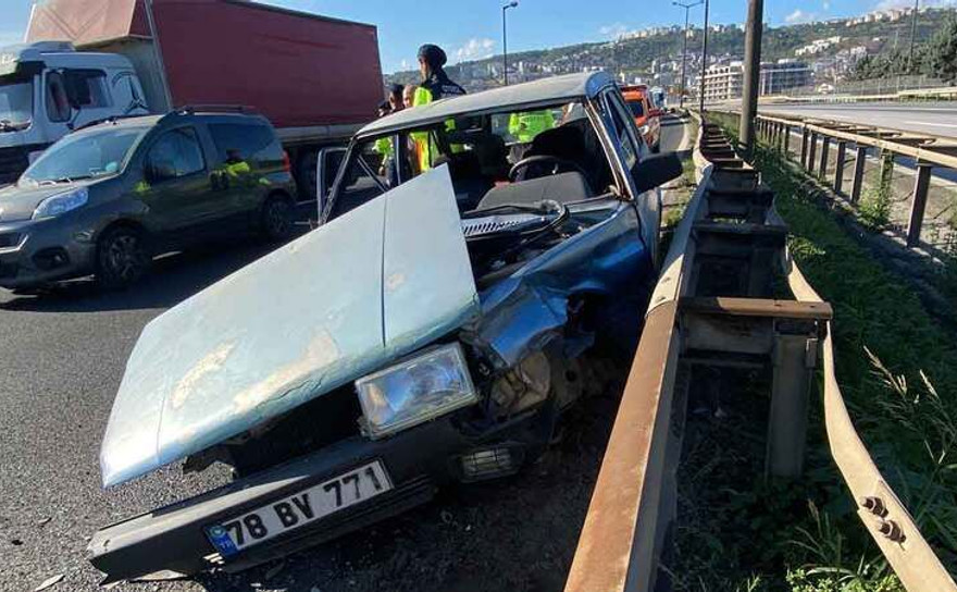 Kocaeli’de kontrolden çıkan otomobil kullanılamaz hale geldi