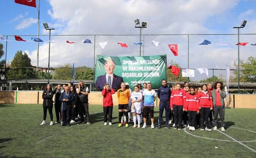 Kocaeli'de Görme Engelli Türkiye Kadınlar Futbol Şampiyonası tamamlandı