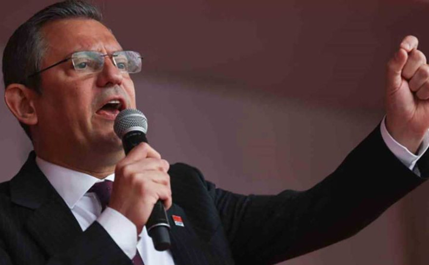 Özgür Özel: 'Fethullah Gülen hayatta olsa, gelir omzunuzdan öper'