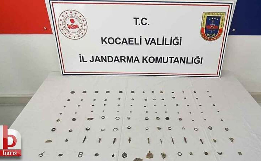Tarihi eserlerle jandarmaya yakalandı
