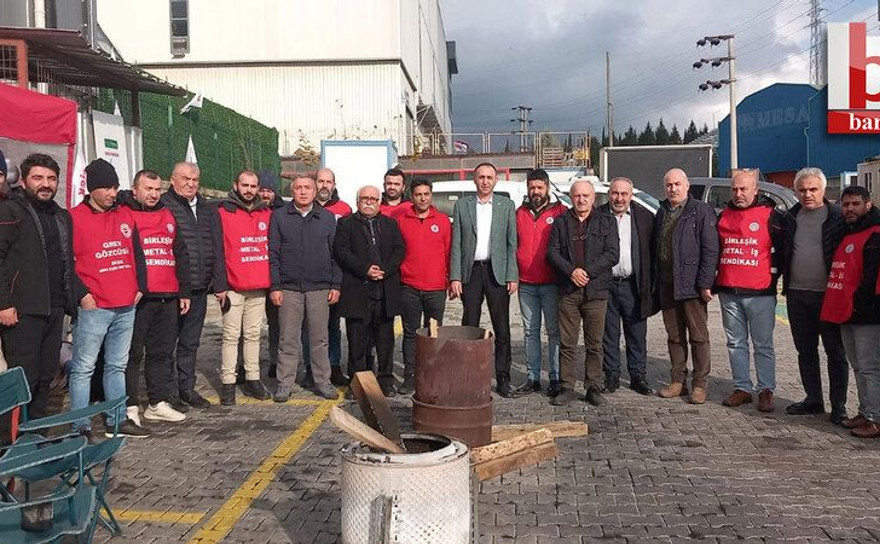 CHP Çayırova’dan grevleri ertelenen işçilere ziyaret