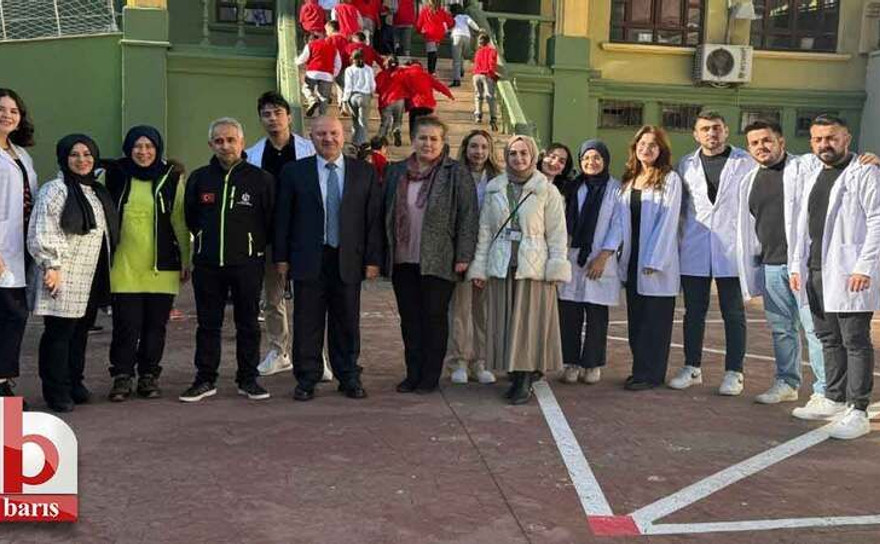 Miniklerin tatbikatı, büyükleri aratmadı