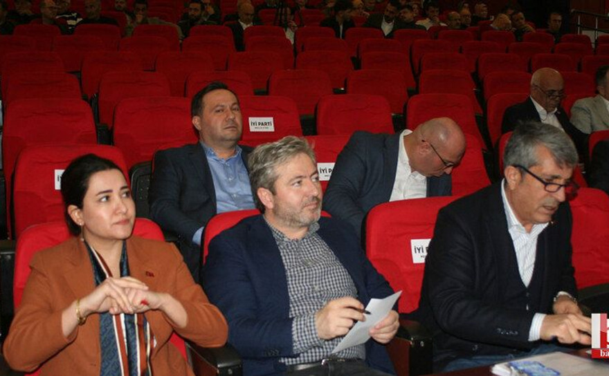 İYİ Partili Aras, “Demokrasi oyunu nu neden oynadınız?”