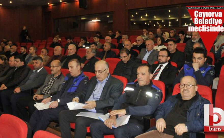 Siyasilerden Çayırova meclisine yoğun katılım