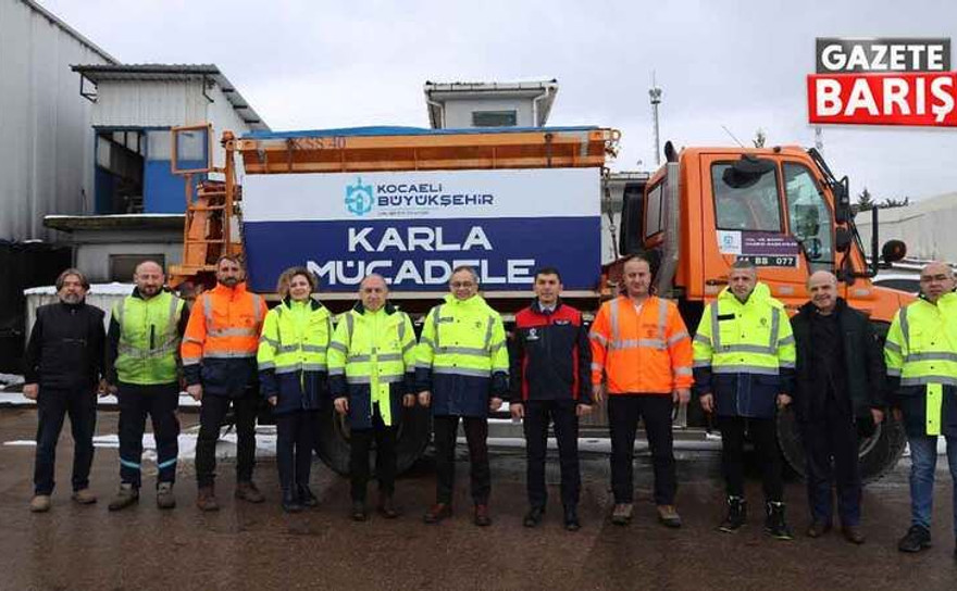 Büyükşehir, Kocaeli’yi karla mücadelede 7/24 izliyor