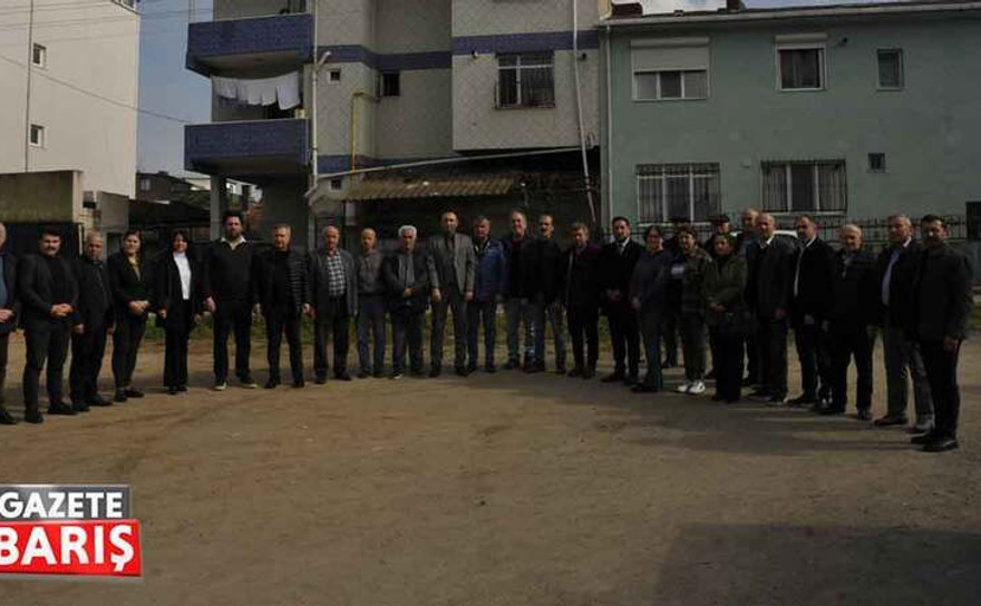 Çayırova’da mağdur olan vatandaşlara CHP’liler sahip çıktı