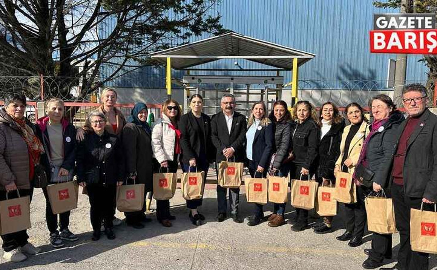 CHP’li kadınlar, kadın işçilerin gününü kutladı