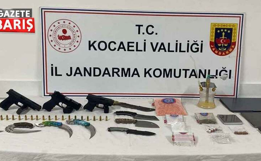 Kocaeli'de yüzlerce uyuşturucu hap yakalandı