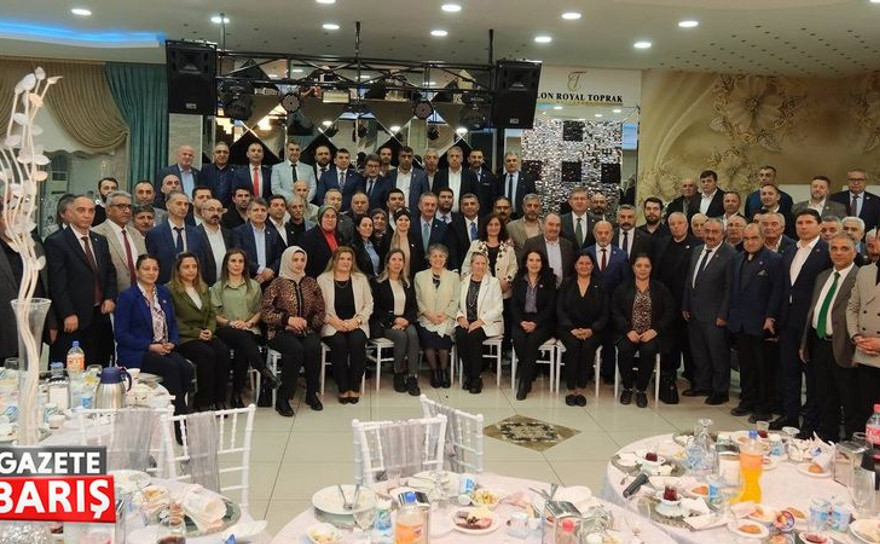 Çiler iftarda muhtarları ağırladı