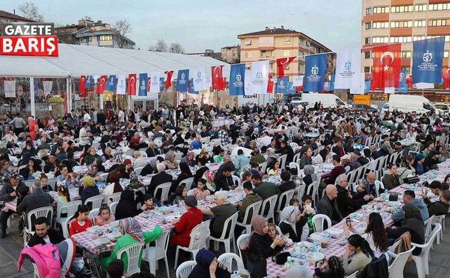 Büyükşehir’in iftar sofralarına yoğun ilgi