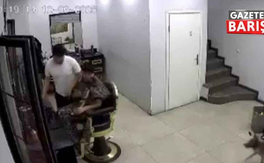 Kocaeli'de köpek korkusu berberi komedi sahnesine çevirdi!