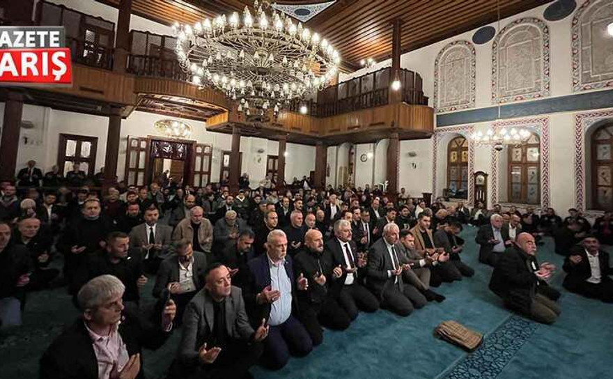 Ülkücüler, İzmit’te Türkeş’i dualarla andı