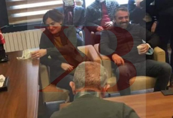 Hayırdır Başkan gülünecek ne var?