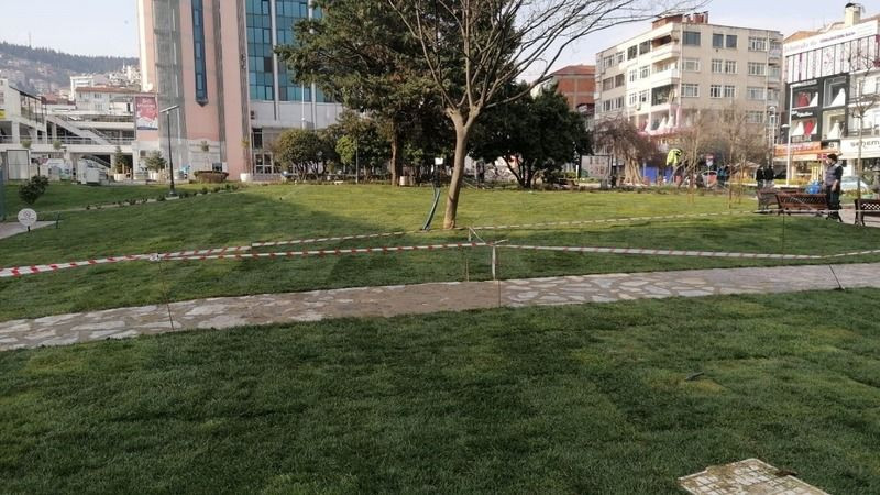Tartışmalar devam ederken Büyükşehir jet hızıyla yeşillendirdi