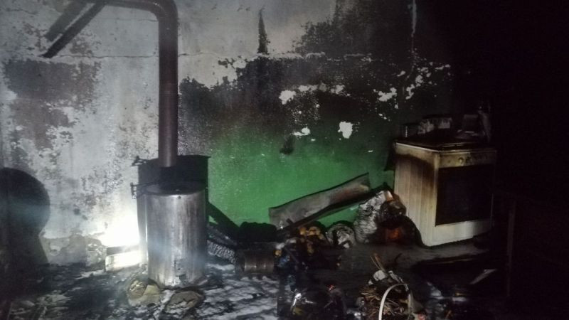 Kıyafet kurutalım derken depoyu yaktılar