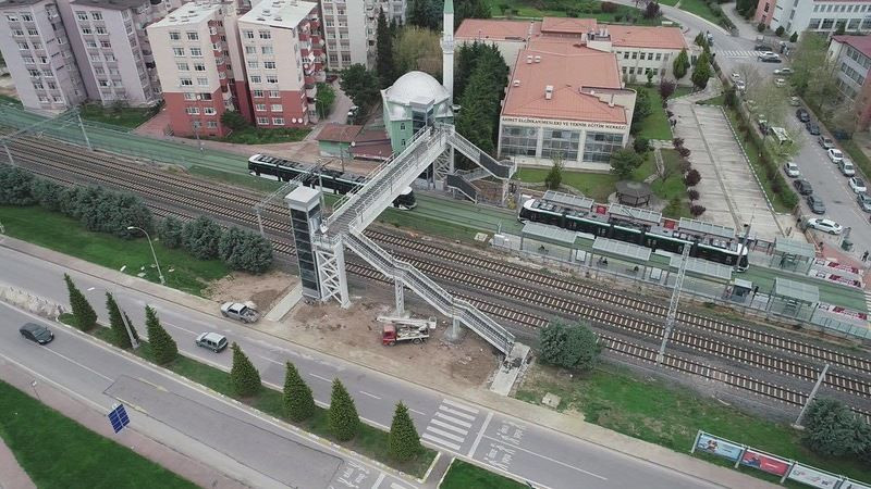 Büyükakın’dan Taşdemir’e cevap “Laf değil iş üretiyoruz”