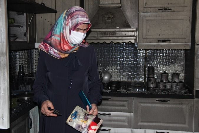 Karısı boşanmak istedi kocası evi yaktı! Oğlunu IŞİD’e vermek istedi!