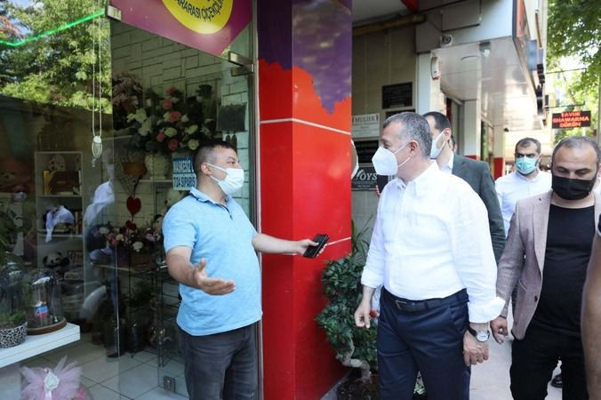 Büyükakın, İzmit sokaklarında vatandaşlarla buluştu
