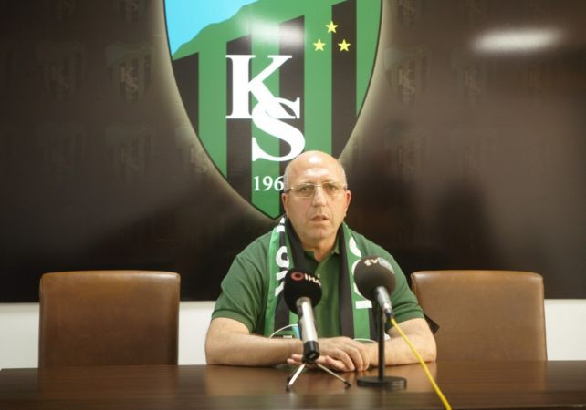 Kocaelispor, Yayıkcı ve Cisse ile sözleşme imzaladı