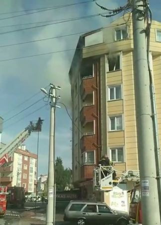8 yaşındaki çocuğu yanmaktan vatandaşlar kurtardı