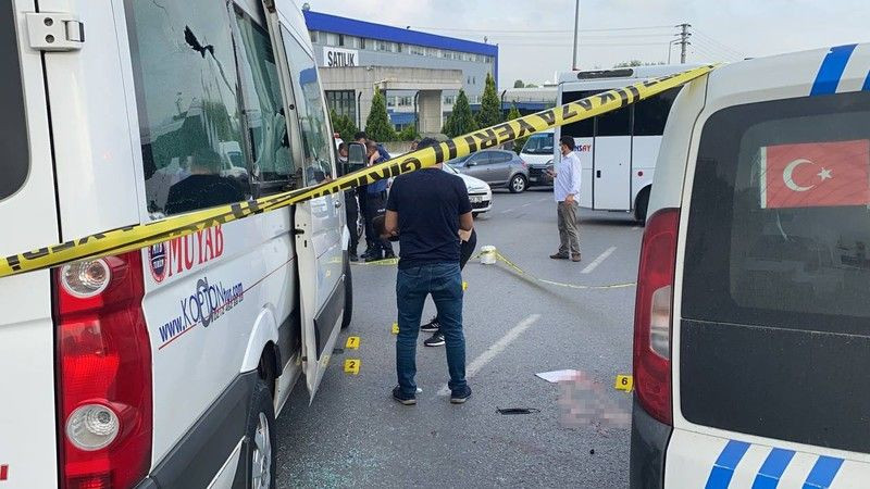 Kocaeli'de işçi servisine kurşun yağdırdı, çok sayıda yaralı var!