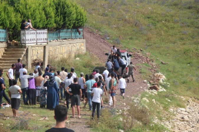 Denizde kaybolan gencin, 25 saat sonra cesedi bulundu