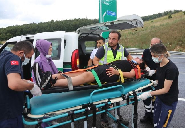 Kuzey Marmara Otoyolu’nda feci kaza, hayata döndürebilmek için dakikalarca çabaladılar