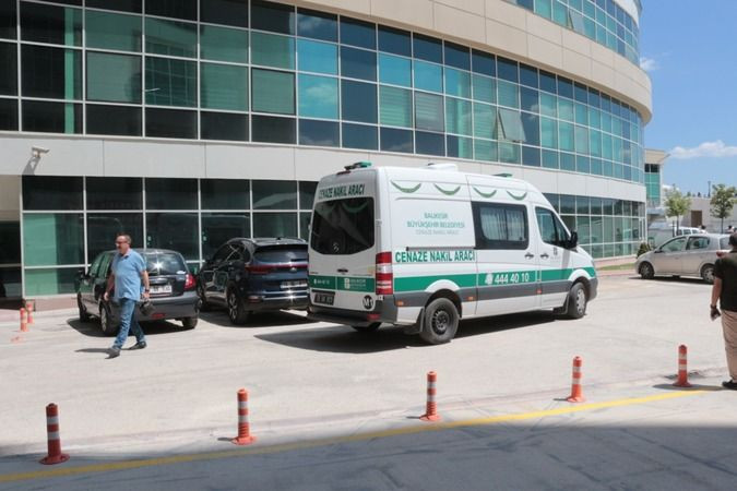 Kazada can verenleri teşhis için gelen yakınları fenalık geçirdi
