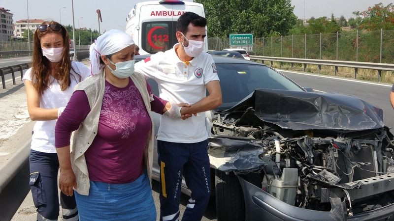 Bariyerlere çarpıp, ters yöne döndü