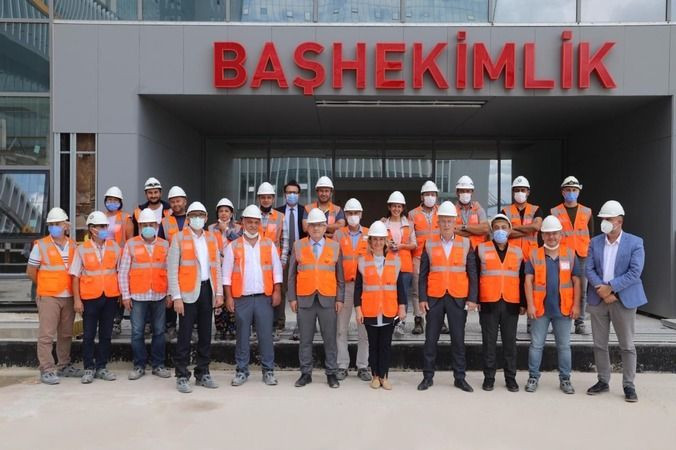 Zeybek, yıl sonu için bastırıyor
